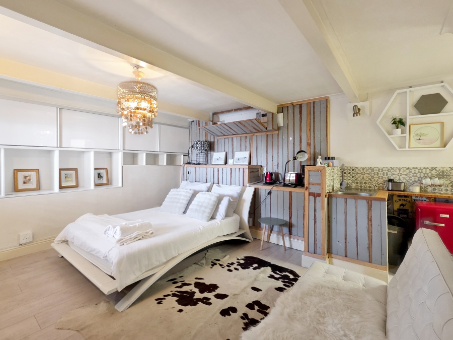 12 Bedroom Property for Sale in Camps Bay Western Cape